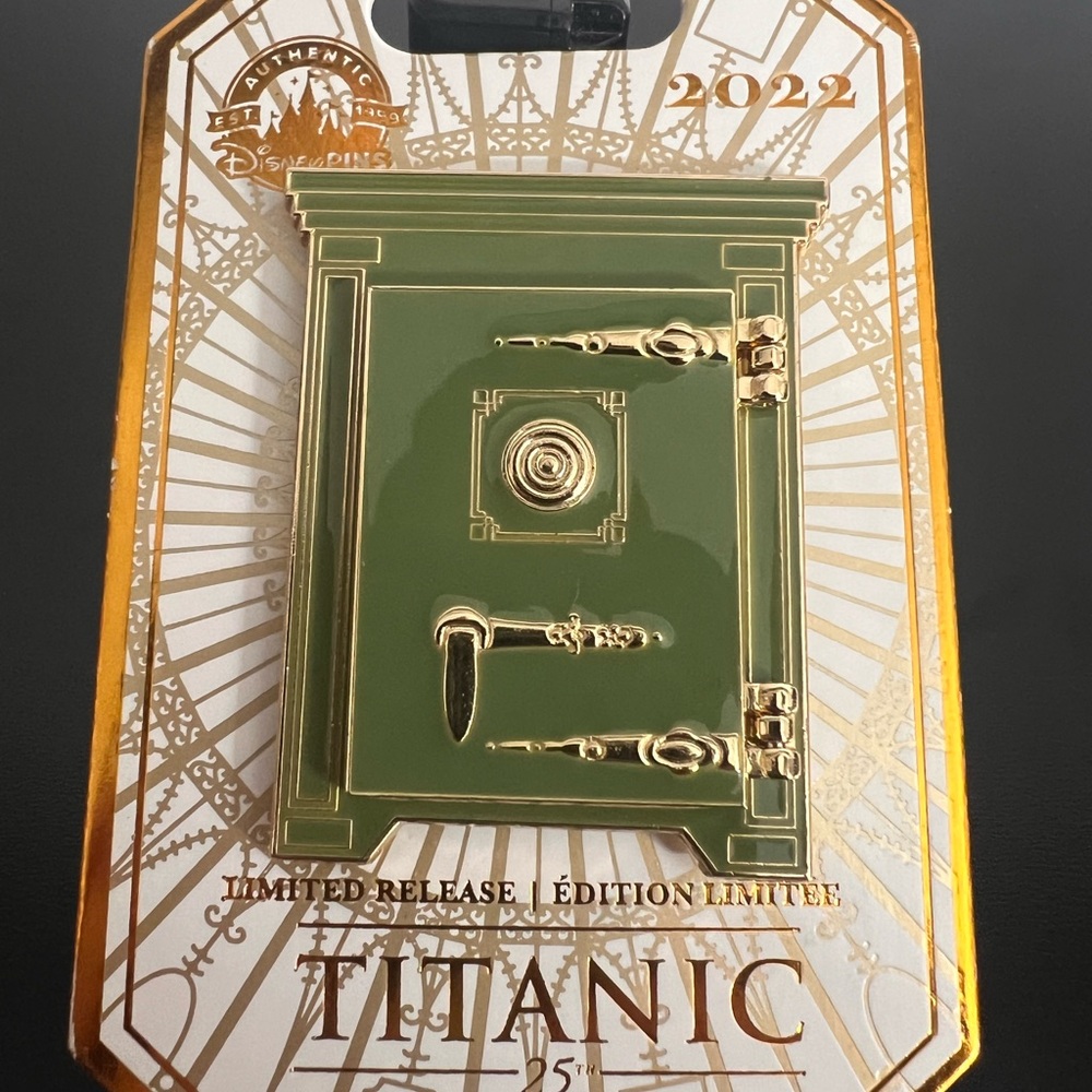 Disney Titanic Heart Locket Pin in Green and Gold